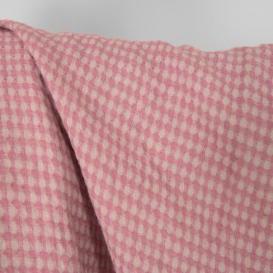 Linstoff med gråaktig lilla mønster vasket, mykt, skånsomt