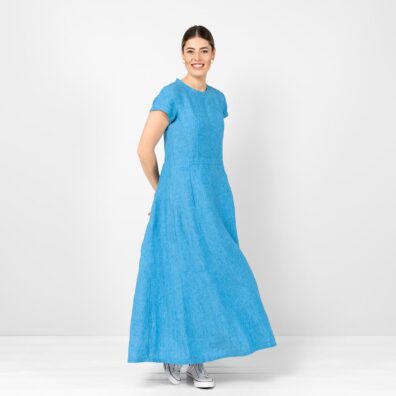 Blå linkjole i lang, løs, flytende silhuett