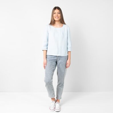 WANDA blåktig-melkehvitt melert linbluse