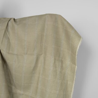 Brungrått rutete linstoff