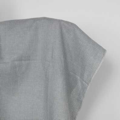 Blågrå-hvitt rutete linstoff