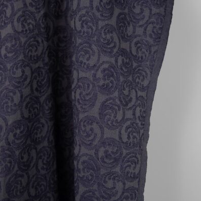 Halvlin stoff grå-blå mønstret vasket for sying klær, hjemmetekstiler