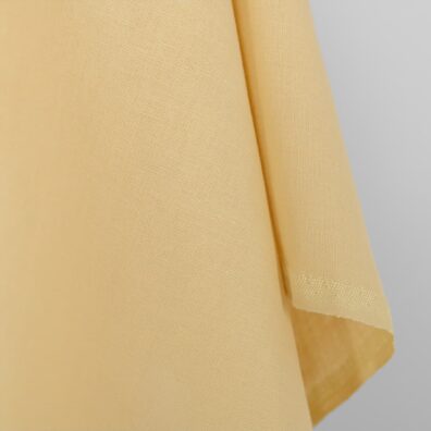 Halvlin stoff gulaktig 150cm bredt