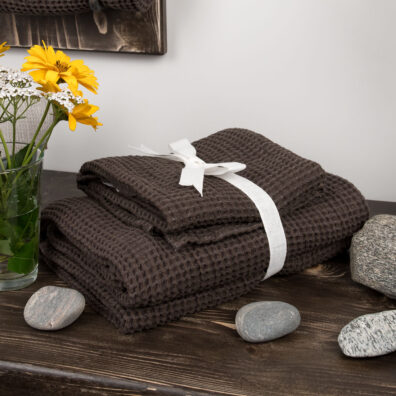 BINGO mørkebrunt halvlin håndkle, håndkle-sett bundet med et bredt bånd