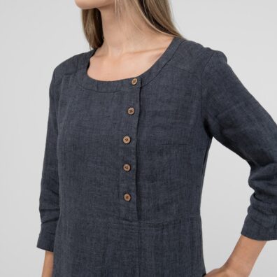 JULI mørkegrå linkjole med asymmetrisk knappelukking foran