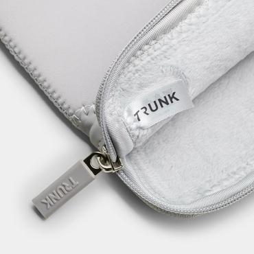 Trunk MacBook Pro & Air Sleeve 13" Silver Cloud