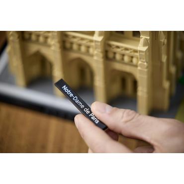 LEGO Architecture 21061 Notre-Dame w Paryżu