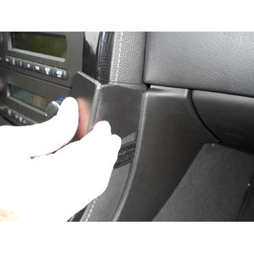 Brodit ProClip Angled mount - montering för mobiltelefon