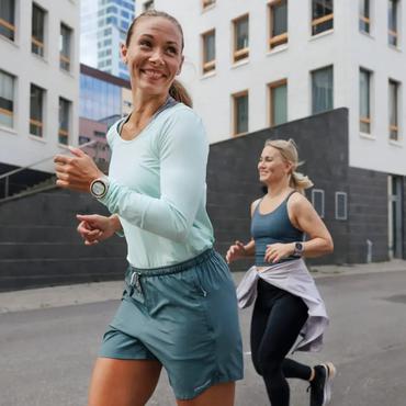 Polar Vantage M3 3,25 cm (1.28") AMOLED 44.7 mm Digital 416 x 416 pixel Berøringsskærm Sand GPS (satellit)