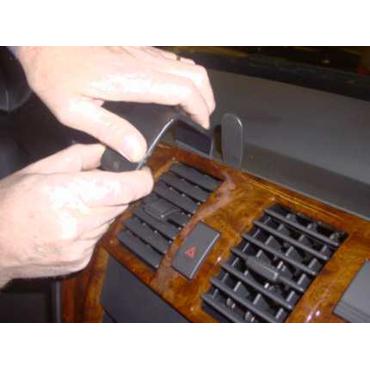 Brodit ProClip Center Mount - monteringsbeslag til køretøjer