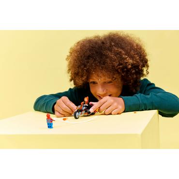 LEGO Marvel Spider-Man mod Ghost Rider p&aring; motorcykel