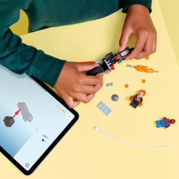 LEGO Marvel Spider-Man mod Ghost Rider p&aring; motorcykel