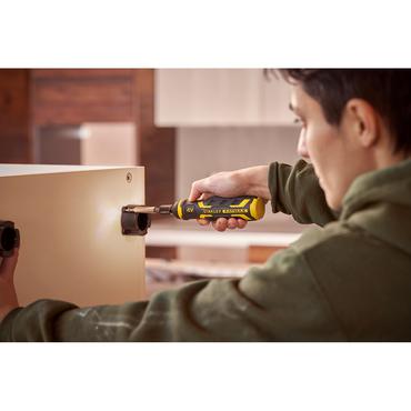 wkrętak akumulatorowy 4v zbitami, kabel usb