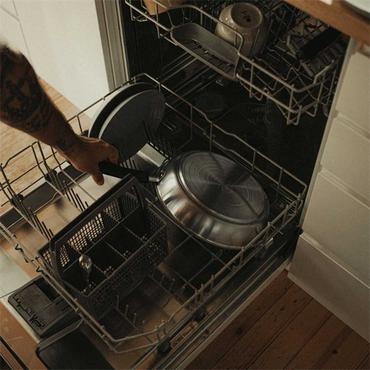 Alowwed----Fiskars Functional Form -paistinpannu, 28 cm