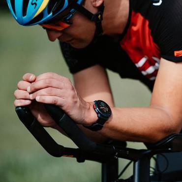 Polar Vantage V 3 Vantage V3 3,53 cm (1.39") AMOLED Digital 454 x 454 pixel Berøringsskærm Sort GPS (satellit)