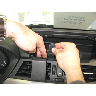 Brodit ProClip Center mount - beslag til montering