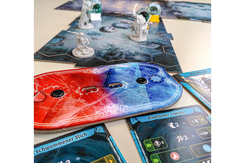 Asmodee Frosthaven 30 min. Brætspil Strategi