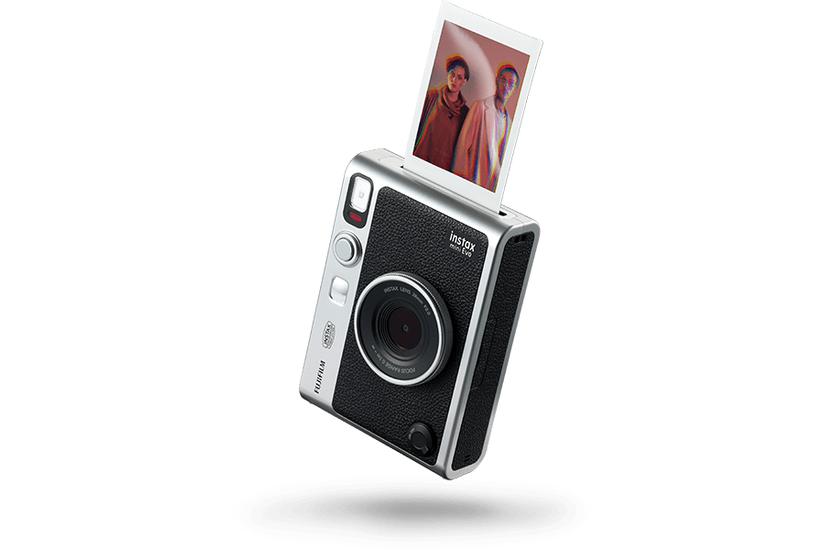 *FujiFilm Instax mini    EVO black