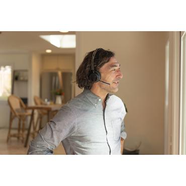 Poly Voyager Focus 2 - headset