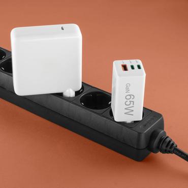 Hama 00125142 oplader til mobil enhed Universel Hvid Vekselstrøm Hurtig opladning Indendørs