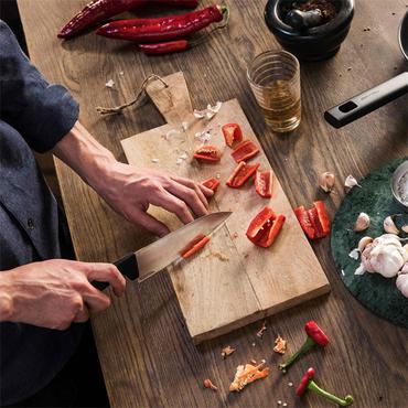 *Chef knife 17cm Fiskars Hard Egde 1051748