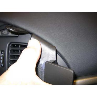 Brodit ProClip Angled mount - montering för mobiltelefon