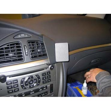 Brodit ProClip Angled mount - montering för mobiltelefon