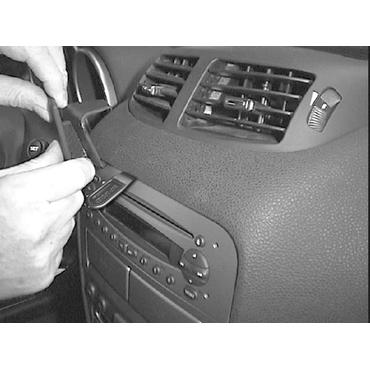 Brodit ProClip Center mount - montering för mobiltelefon