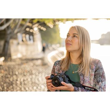 Canon EOS R8 - digitalkamera - endast stomme