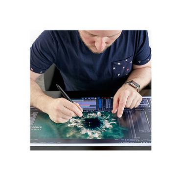 Wacom Cintiq Pro 24 Creative Pen & Touch Display