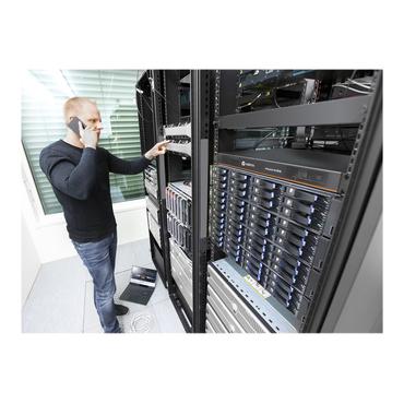 Avocent AutoView AV3216 - KVM switch - 16 porte - monterbar p&aring; stativ