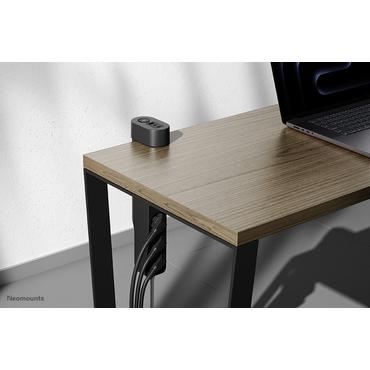 Neomounts - effektband - USB-C + USB-A - 3680 Watt - med kl&auml;mma f&ouml;r skrivbordsmontage
