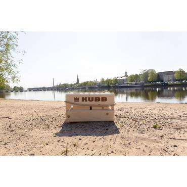 Gra Kubb w kartonowym opakowaniu