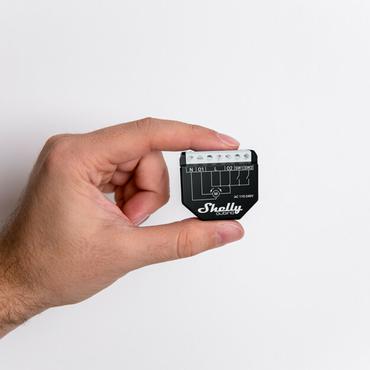 Shelly Qubino Wave Shutter, relay (black/white, 2 channels)