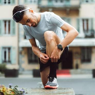 Polar Vantage V 3 Vantage V3 3,53 cm (1.39") AMOLED Digital 454 x 454 pixel Berøringsskærm Sort GPS (satellit)