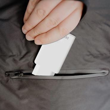 Deltaco USB-C wall charger 67 W, 2x USB-C PD, slim, tot 67 W, white