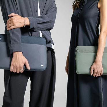 A.R.C. SLEEVE FOR 16 LAPTOP