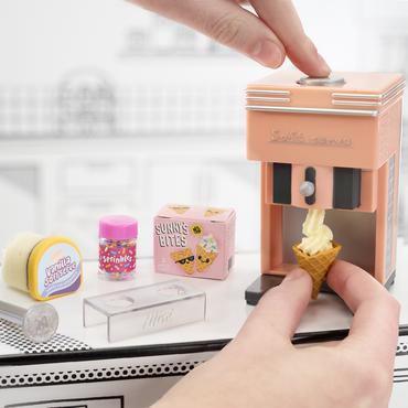 Miniverse MGA's - Make It Mini Appliances Series 2 in PDQ