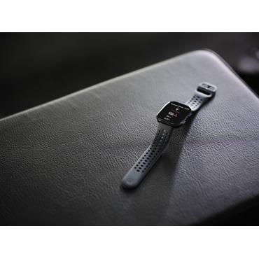 Amazfit Bip 6 Charcoal 5 cm (1.97") AMOLED Digital 390 x 450 pixel Berøringsskærm Sølv GPS (satellit)