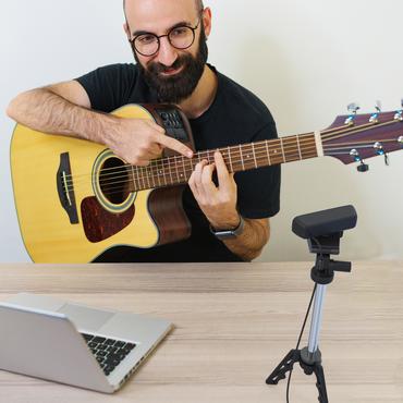 j5create JVCU100 - Webbkamera - f&auml;rg - 2 MP - 1920 x 1080 - ljud - USB 2.0 - MJPEG, H.264, YUV2 - DC 5 V