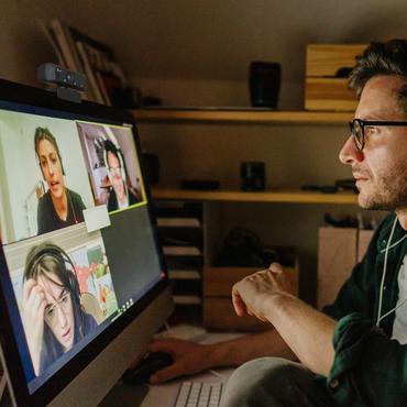 j5create JVCU100 - Webbkamera - f&auml;rg - 2 MP - 1920 x 1080 - ljud - USB 2.0 - MJPEG, H.264, YUV2 - DC 5 V