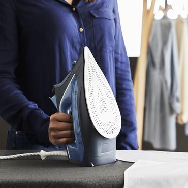 Rowenta steam iron DW 4320 blue