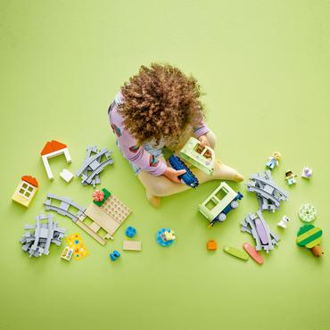 LEGO Duplo Town 10427 Przygoda z interaktywnym pociągiem