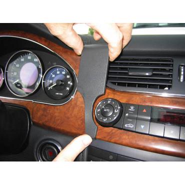 Brodit ProClip Center mount - montering för mobiltelefon