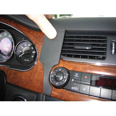 Brodit ProClip Center mount - montering för mobiltelefon