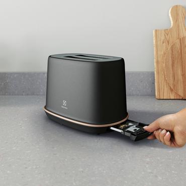 Electrolux E7T1-6BP 2 skive(r) 980 W Sort