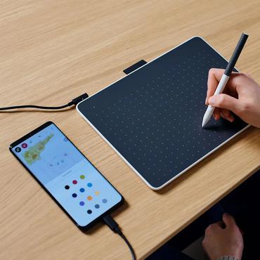 Wacom One by Wacom - digitaliserare - penna surfplatta medel, detaljhandel - USB-C, Bluetooth 5.1