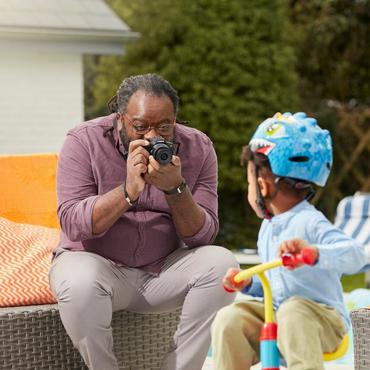 Canon EOS R100 MILC krop 24,1 MP CMOS 6000 x 4000 pixel Sort