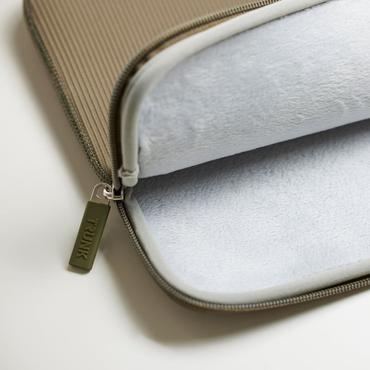 Ribbet Velvet 13" MacBook Pro