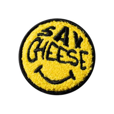 LAUT MAGMOJI BADGE Say Cheese badge comp. with MagSafe